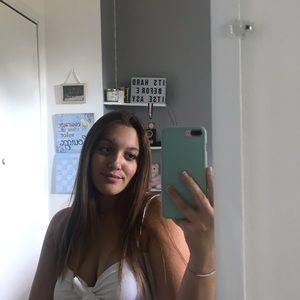 Meet your Posher, Mackenzie